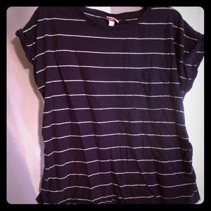 Short sleeve maternity shirt